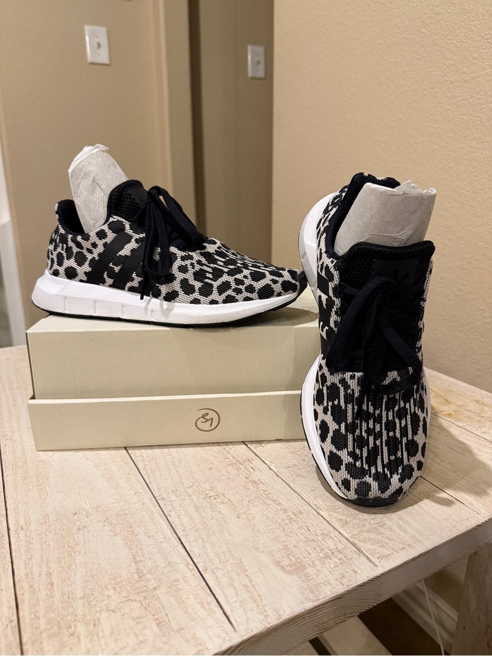 Women’s Adidas Swift Rub 1.0